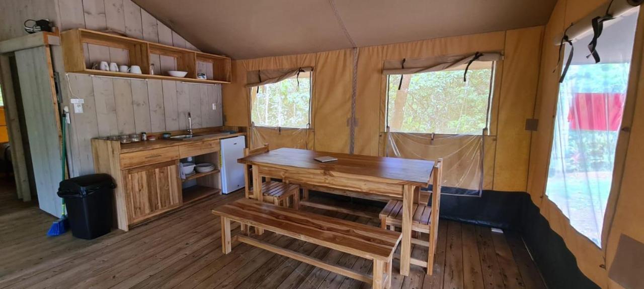 El Pulpo Safari Lodge โอเฆชาล ภายนอก รูปภาพ
