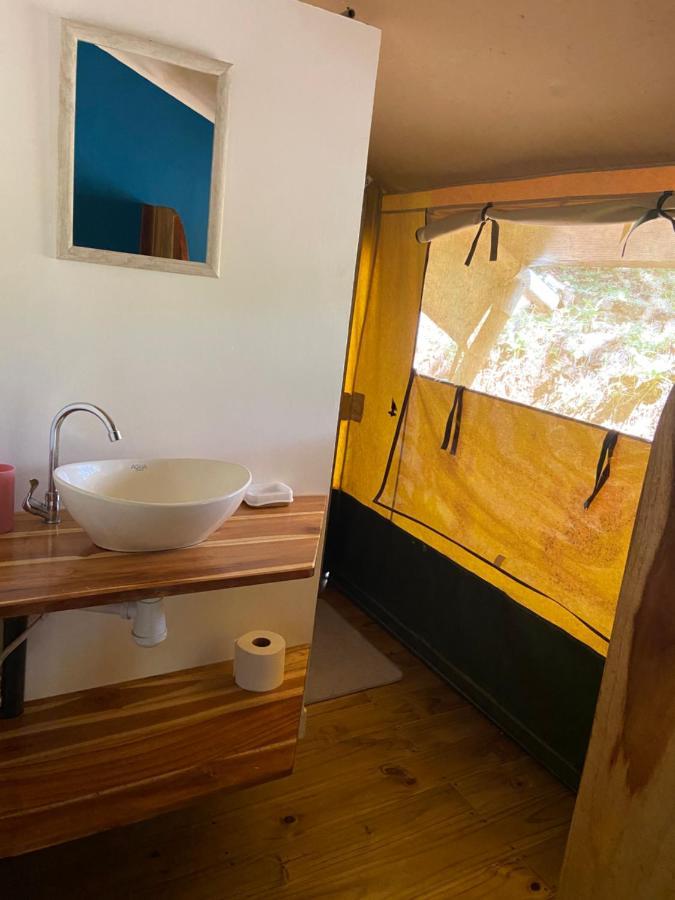 El Pulpo Safari Lodge โอเฆชาล ภายนอก รูปภาพ